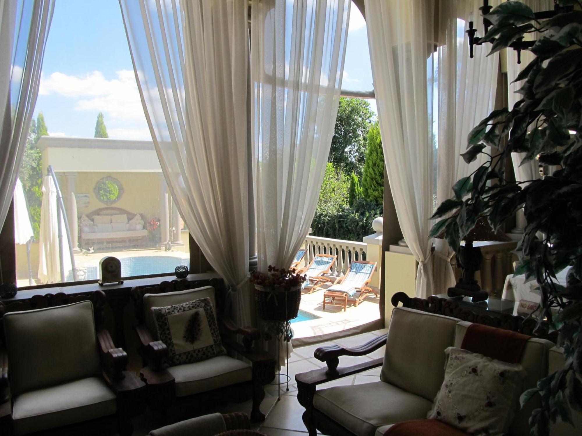 Villa Lugano Guesthouse Йоханесбург Екстериор снимка