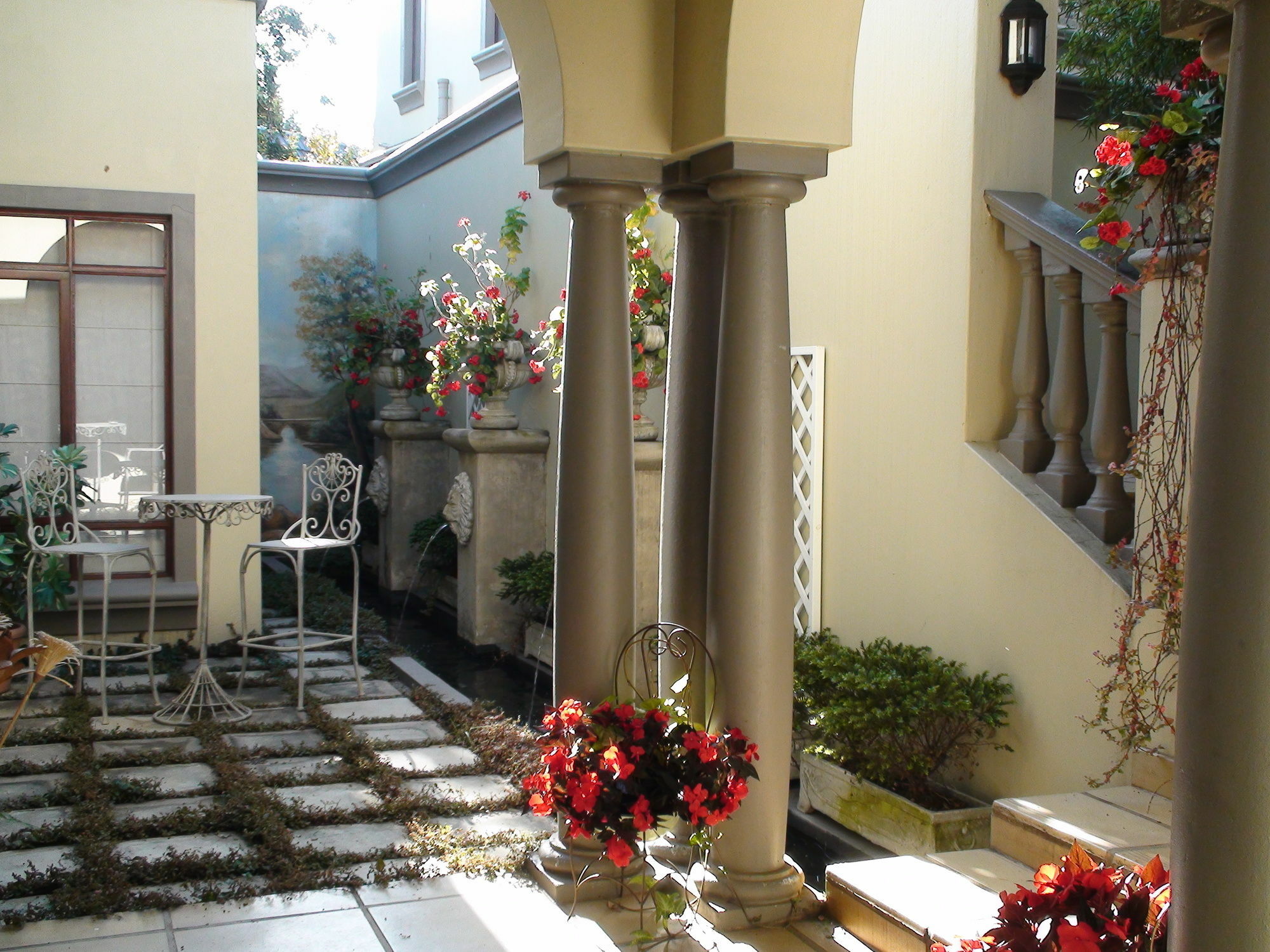 Villa Lugano Guesthouse Йоханесбург Екстериор снимка