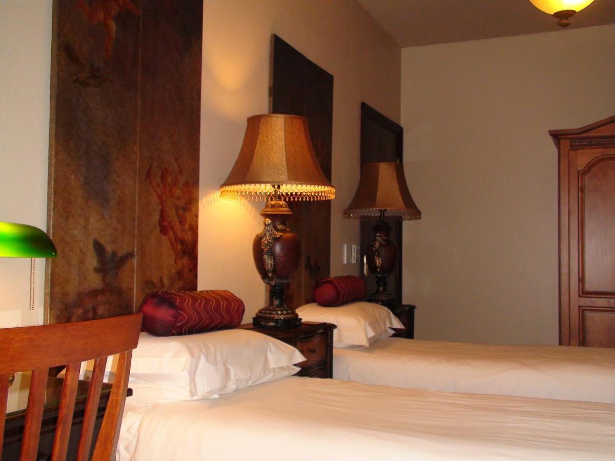 Villa Lugano Guesthouse Йоханесбург Стая снимка
